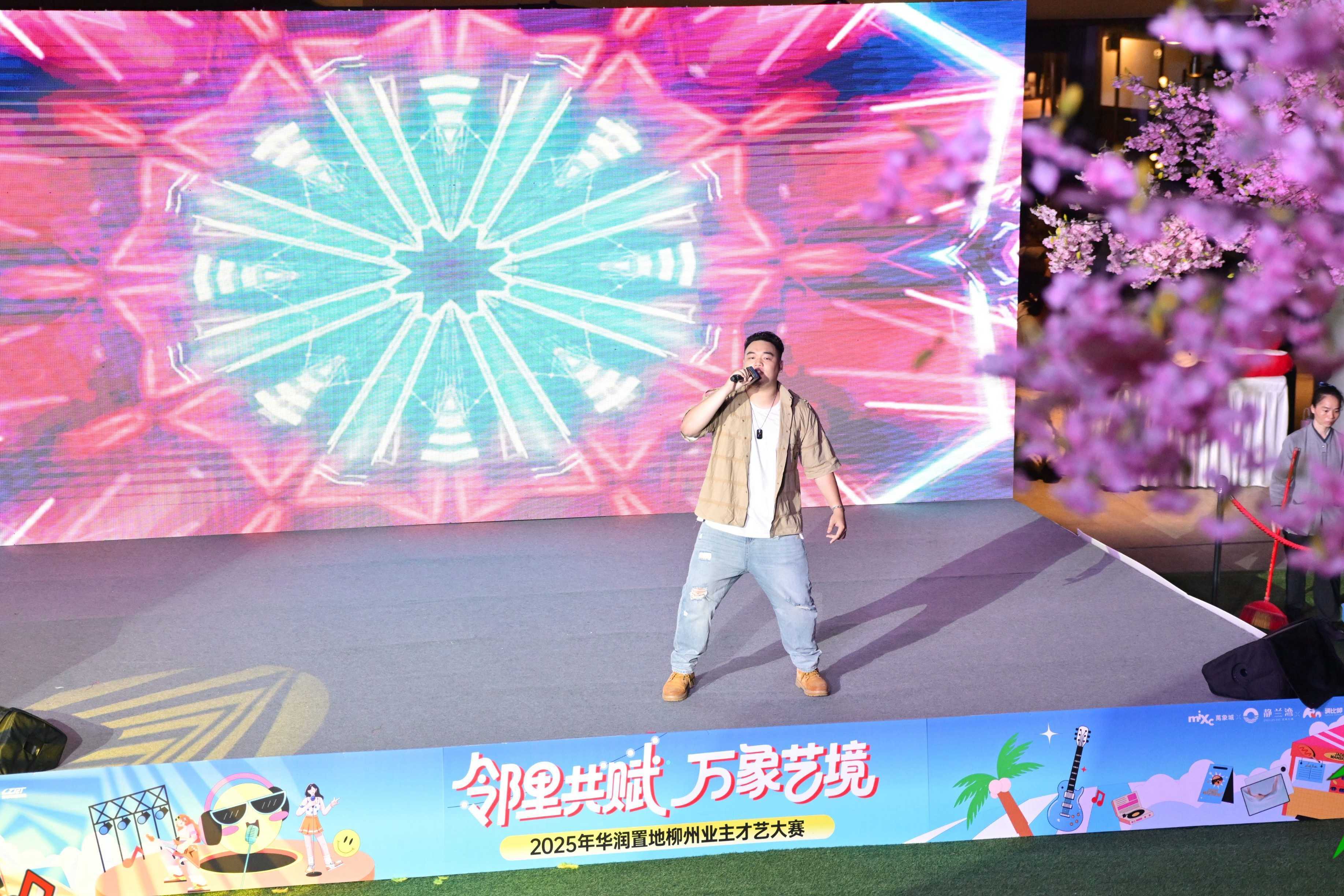 006 演唱《王妃》.jpg