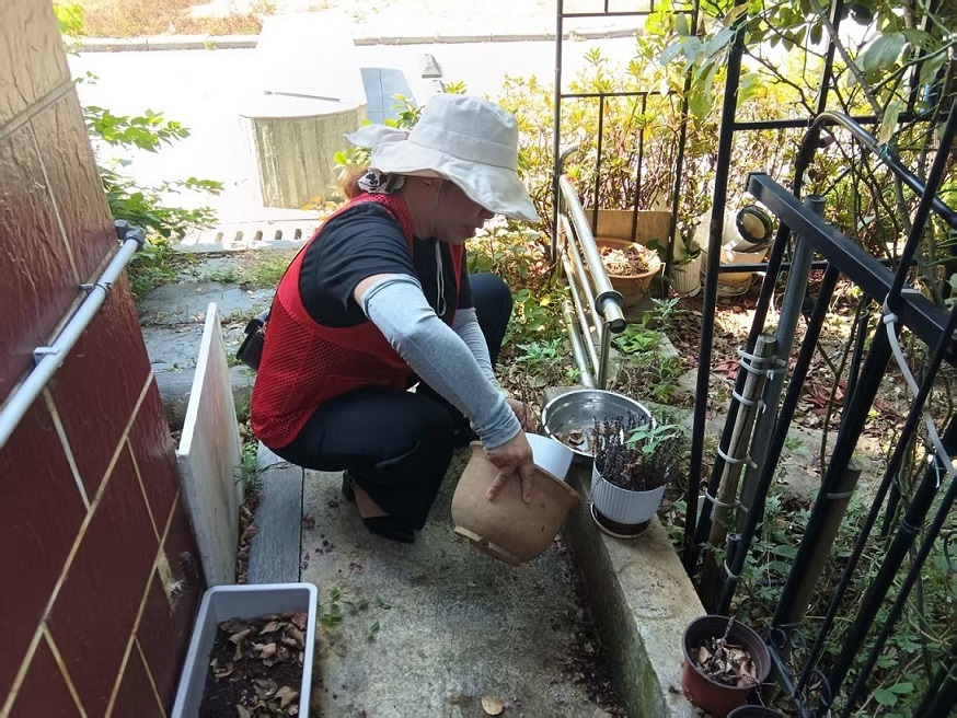 2025年9月8日柳州市城中区河东街道山水社区开展“党建引领聚合力 防蚊灭蚊护家园”志愿服务活动(四).jpg