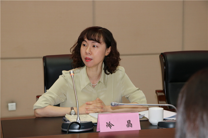 三、区政府副区长、联席会议召集人冷晶出席会议并讲话.jpg